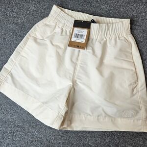 The North Face Windwall Waterproofing White Dune Athletic Shorts Size XS NWT